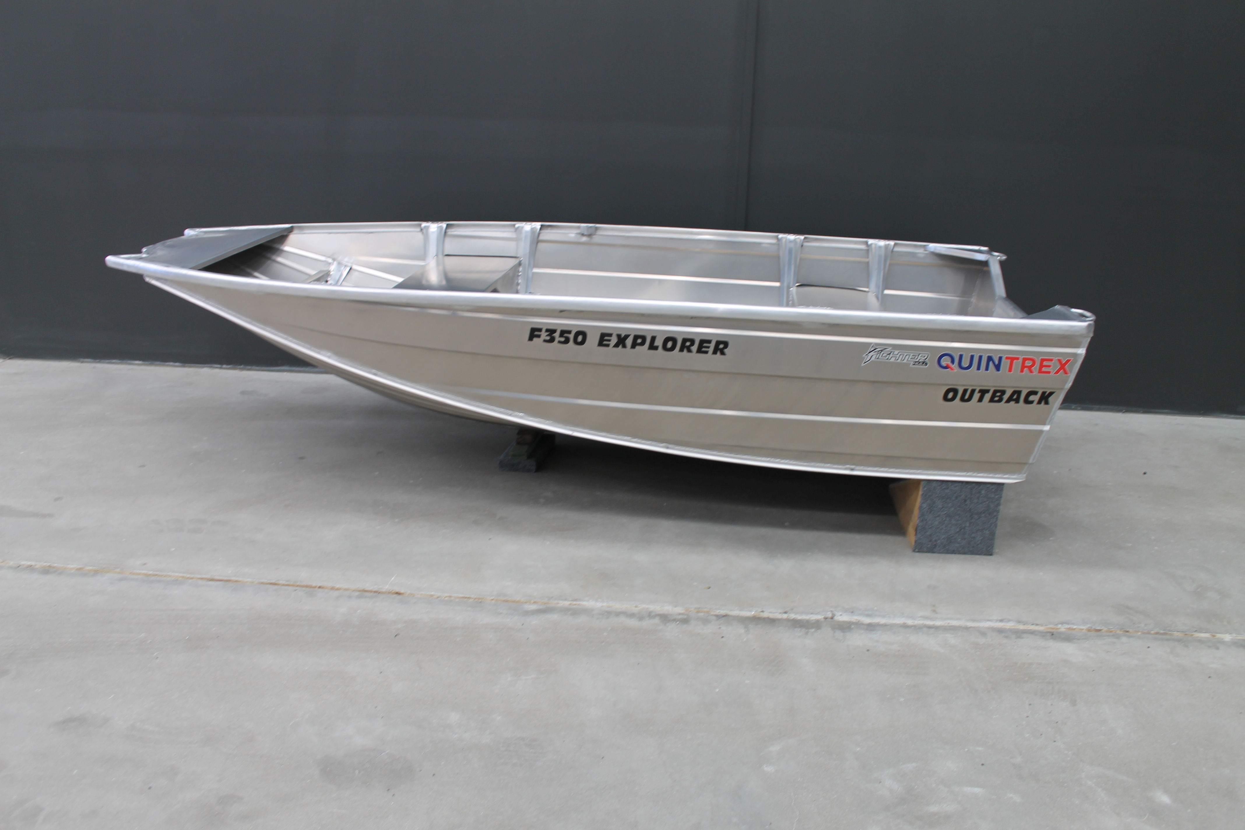 F350 Outback Explorer